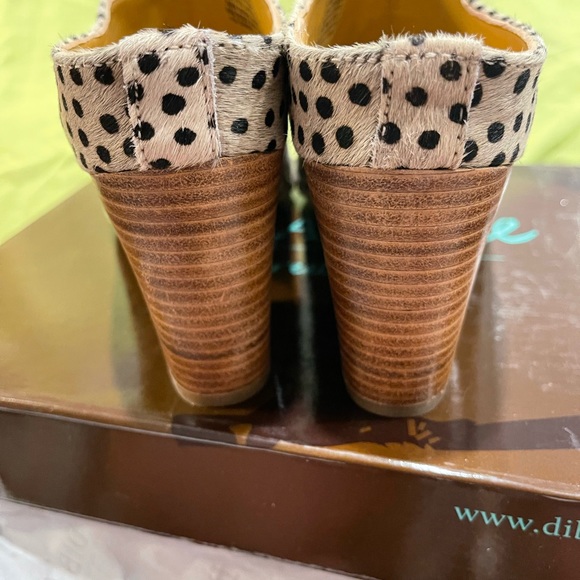 Diba True cow hair polka dot mules w/ wood wedge heel size 10 NEW IN BOX - Picture 7 of 12